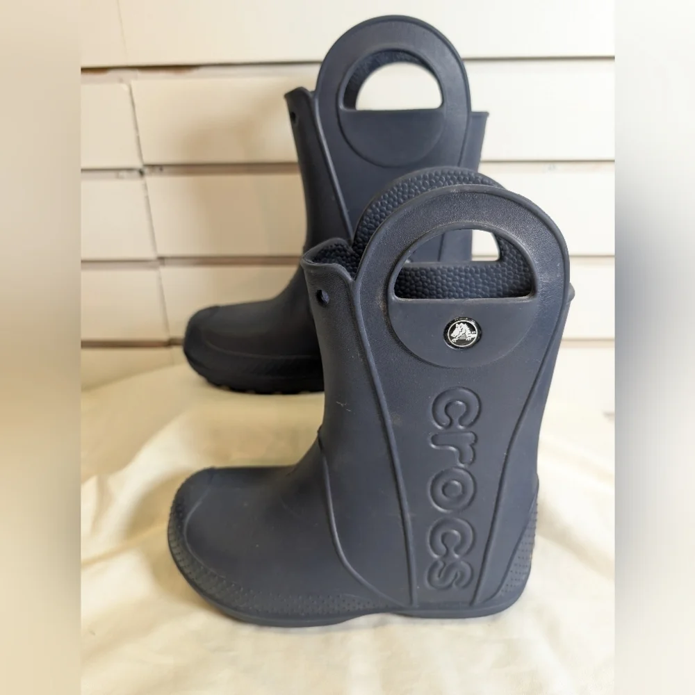 Crocs Handle It Navy Rain Boot Kids' Size C13 Like New!